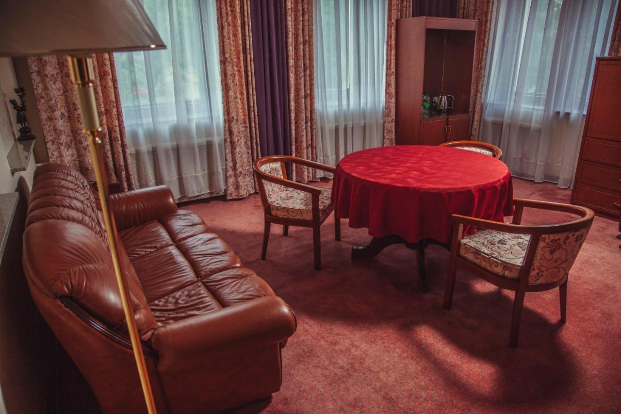 Ali Hotel Chabarowsk Zewnętrze zdjęcie